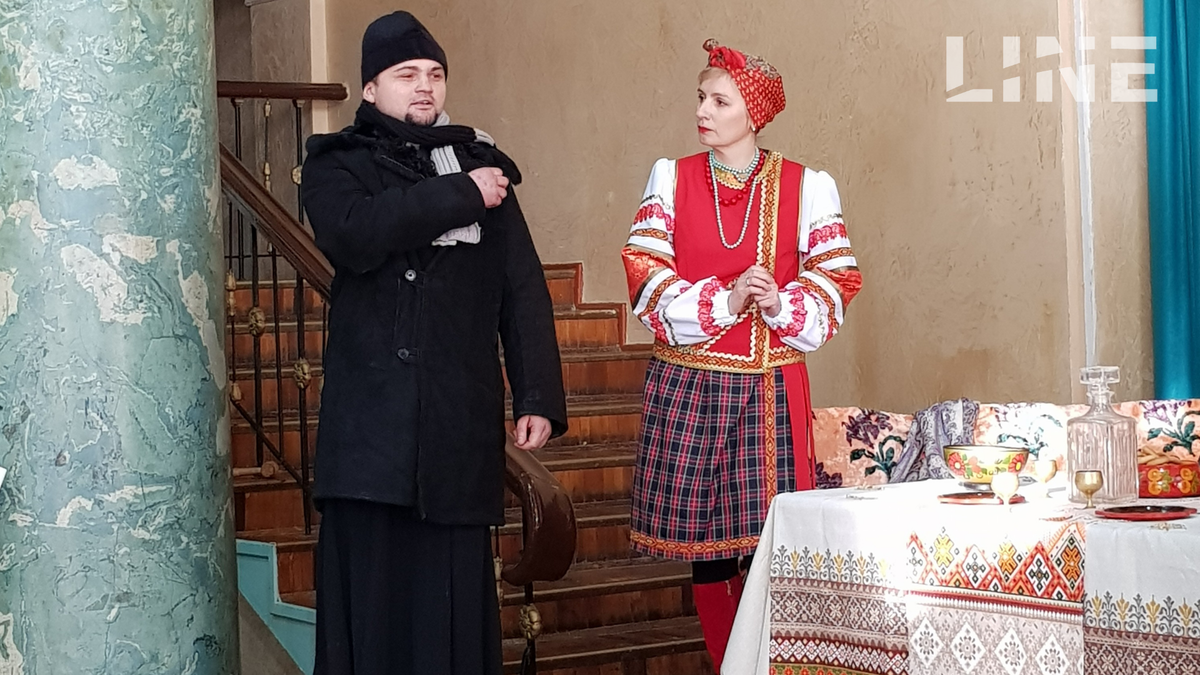 Славяне из риддерского Дома дружбы поставили спектакль «Ночь перед Рождеством»