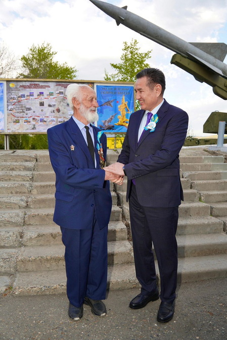 В ВКО юбилейной медалью наградили труженика тыла