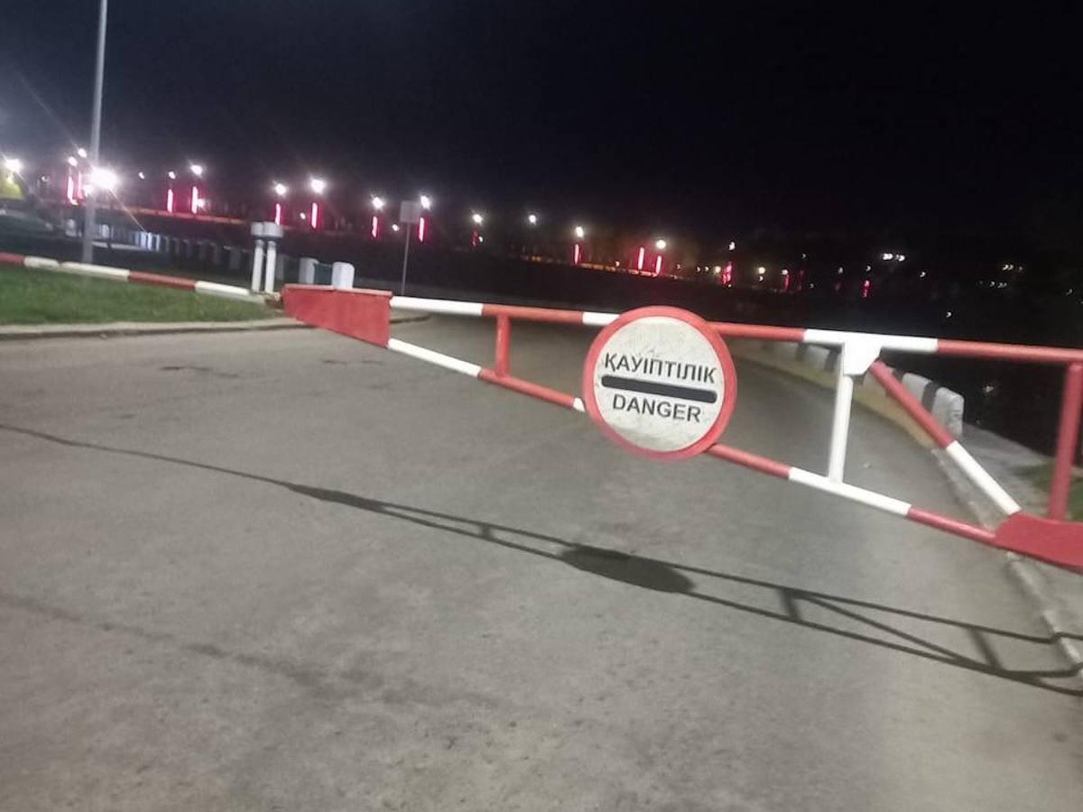 В Усть-Каменогорске закрыли все подмостовые проезды