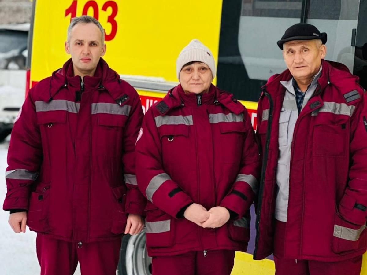 В Усть-Каменогорске медики «скорой» в машине реанимировали мужчину после остановки сердца