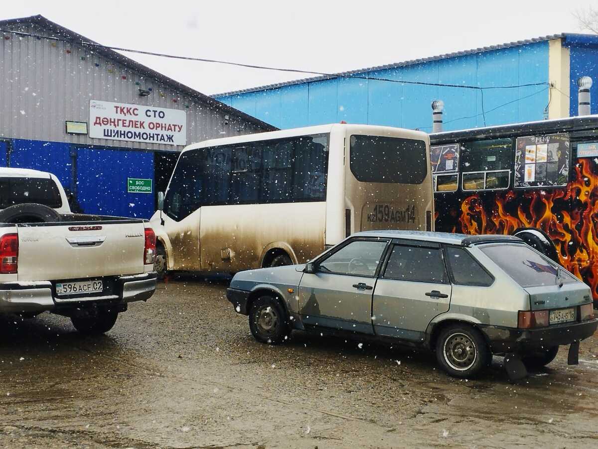 В Риддере в связи с выпавшим снегом возник ажиотаж на СТО