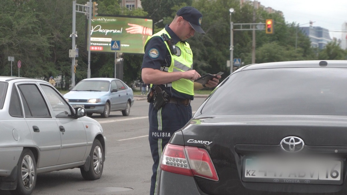 В Усть-Каменогорске задержали водителя, который нарушил ПДД 84 раза