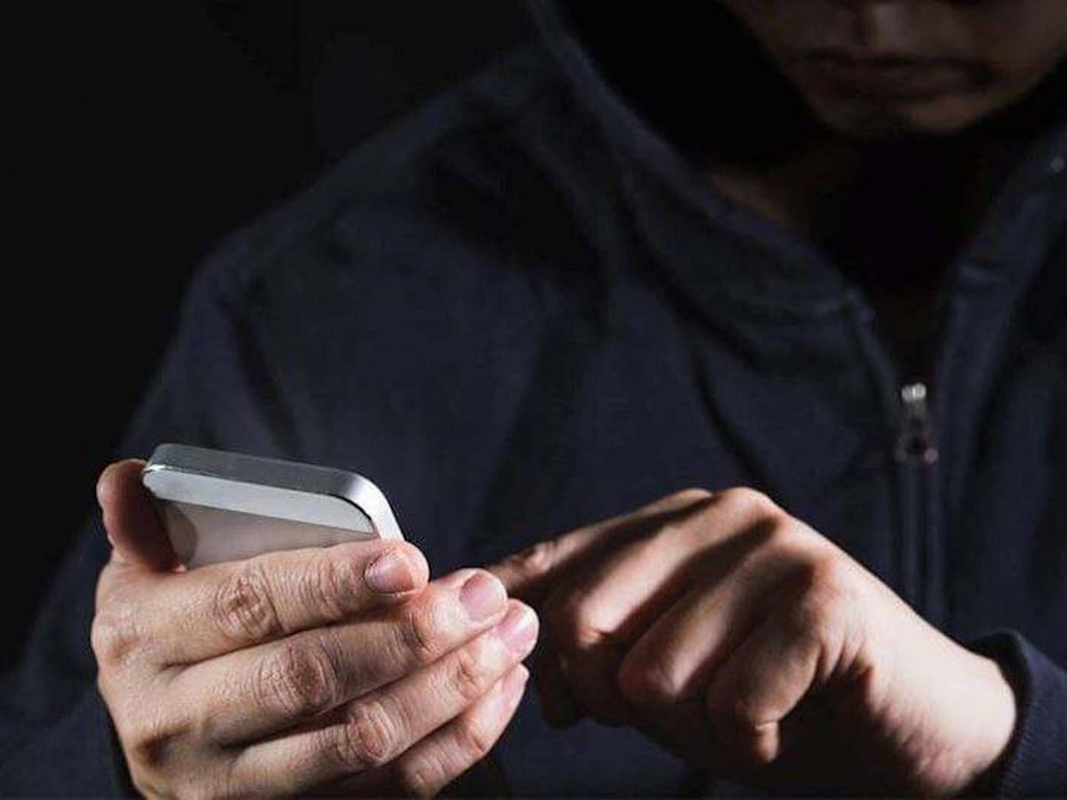 Казахстанцам напомнили: перед покупкой смартфона проверьте IMEI