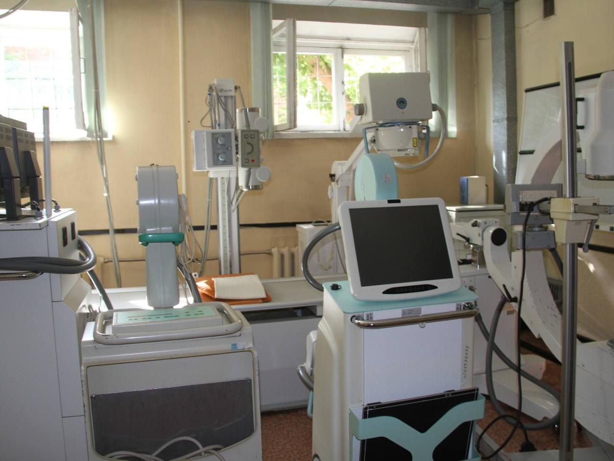 Аким ВКО поручил провести ремонт в бывшей первой горбольнице Усть-Каменогорска