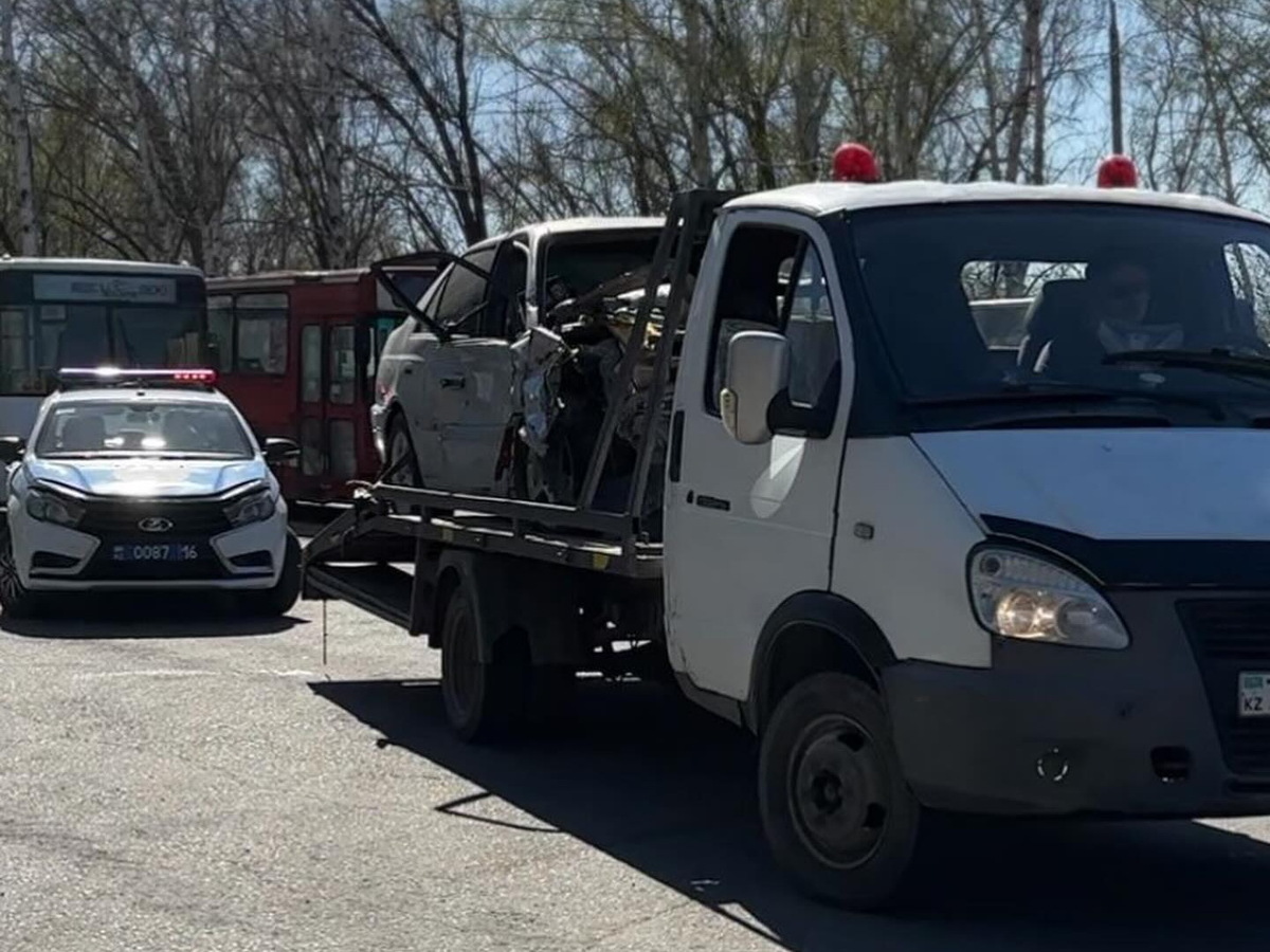 В Усть-Каменогорске полицейские проверяют СТО, пункты авторазбора и авторынки