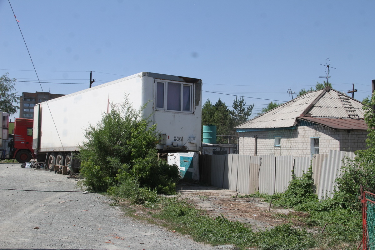 В Усть-Каменогорске жители беспокоятся, как переживают жару цирковые животные