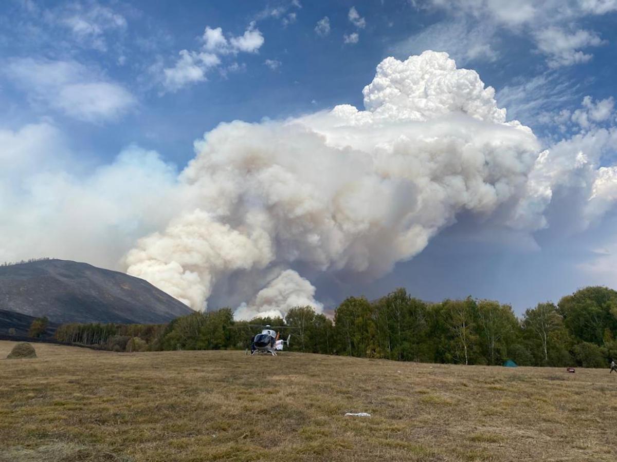В четырех районах ВКО продолжается тушение природных пожаров