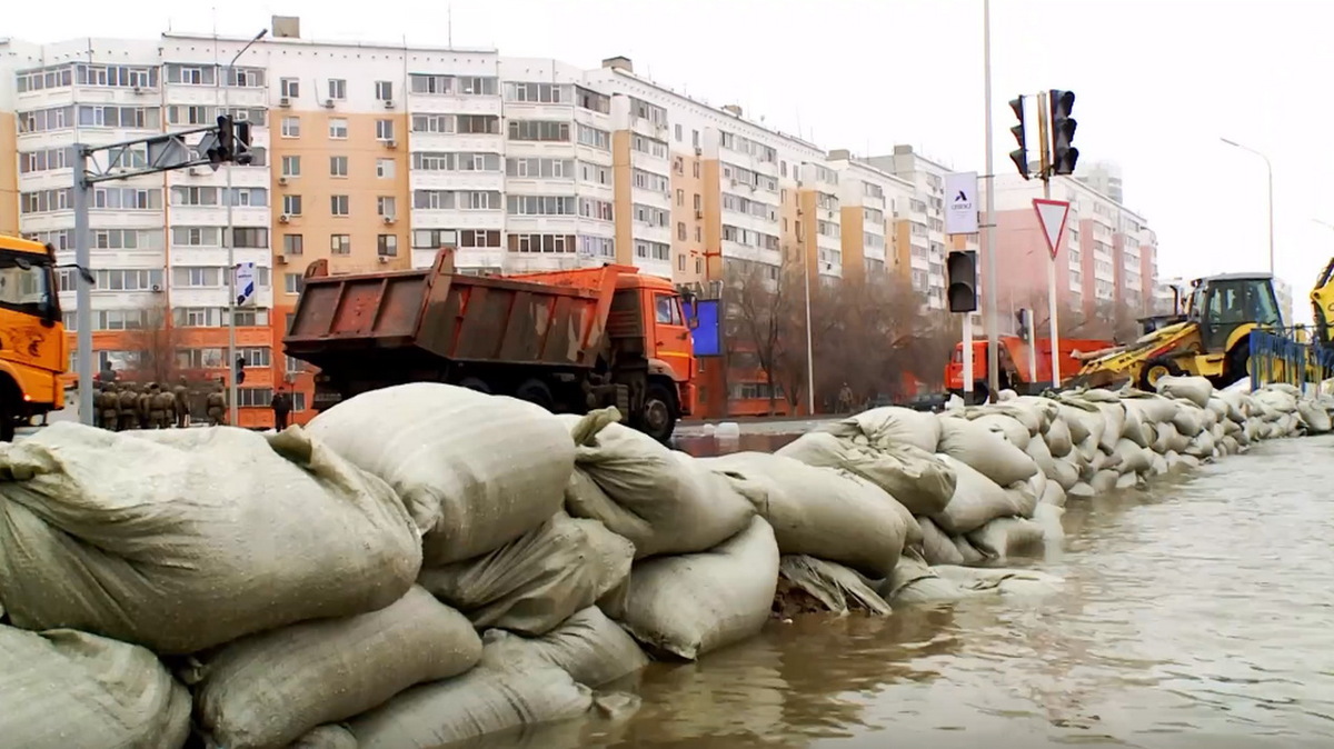 Режим ЧС ввели в Актобе и трёх районах области