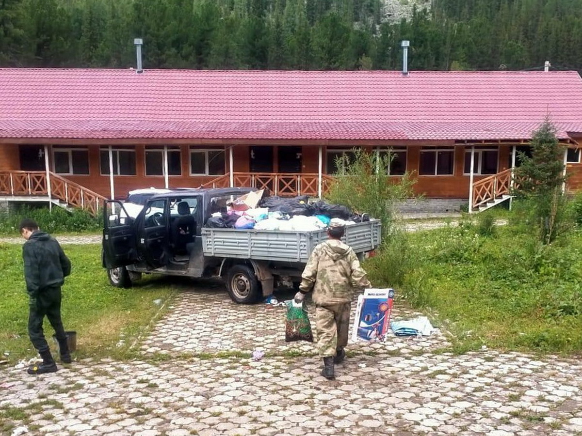 О мусоре на Рахмановских ключах высказались сотрудники нацпарка