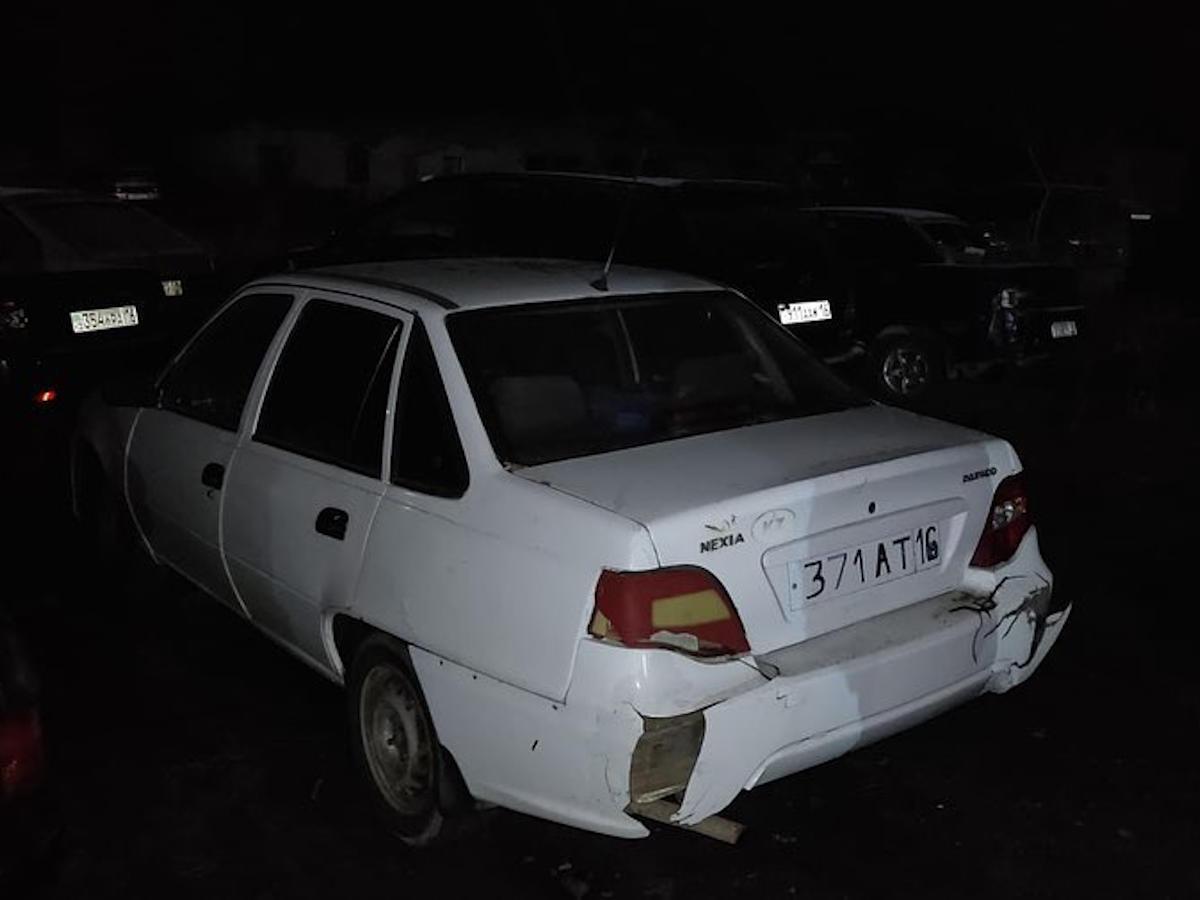 Полицейские задержали водителя, который ехал на авто с бумажным «госномером»