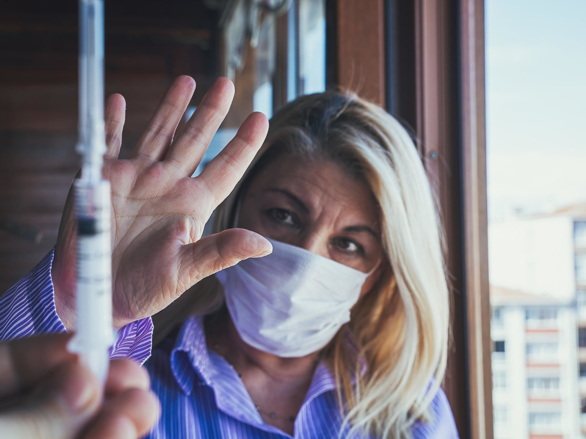 В ВКО из года в год сотни родителей подписывают отказ от плановой вакцинации своих детей