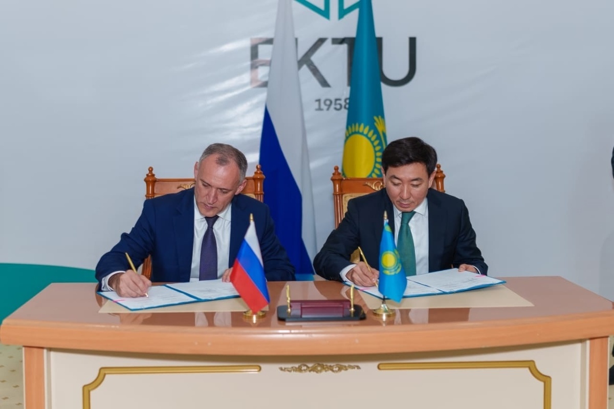 В ВКО обсудили возрождение судоходства с делегацией из Омской области