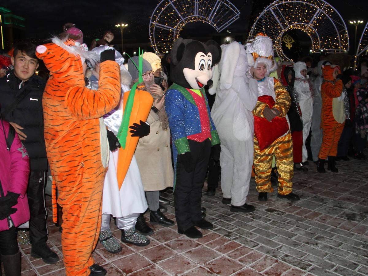 Где в Усть-Каменогорске можно взять напрокат или сшить на заказ карнавальные костюмы?