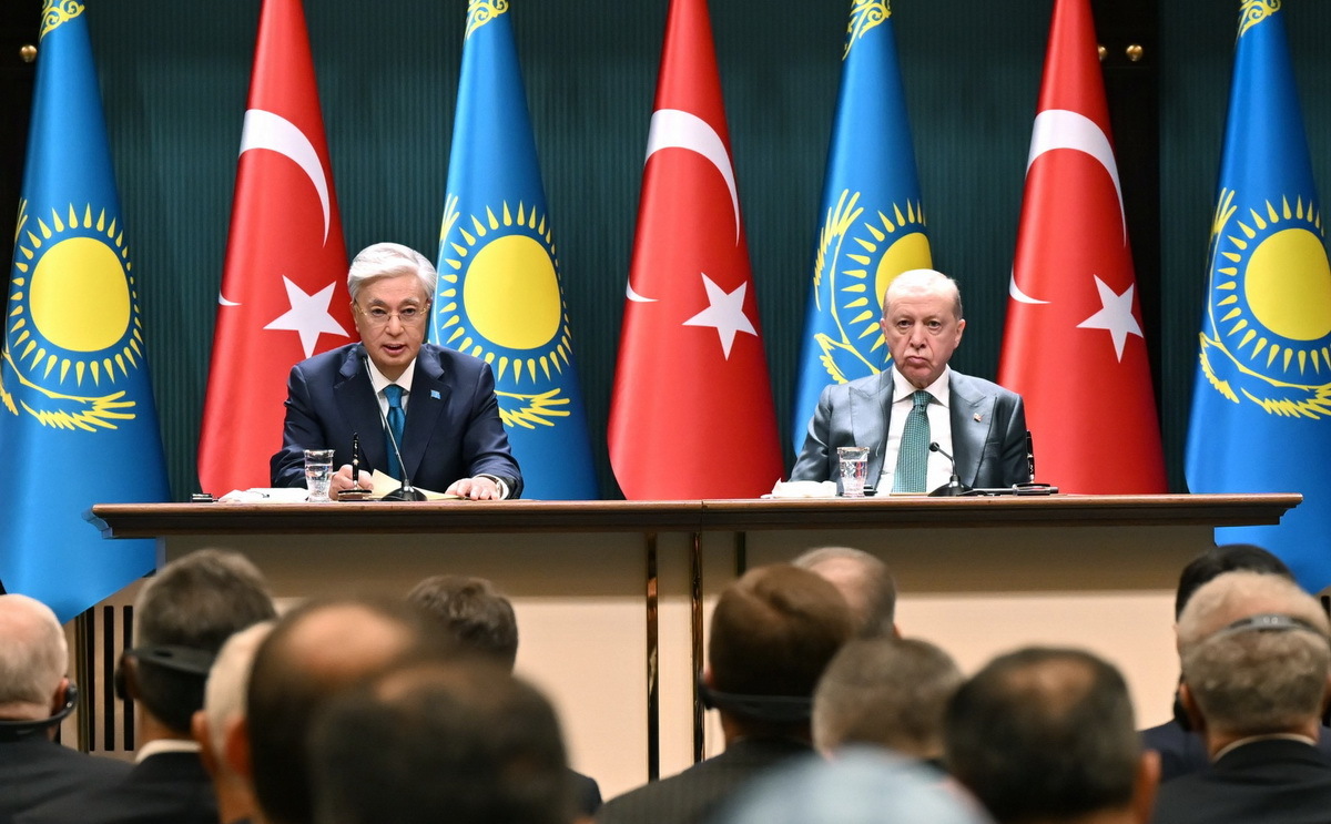 Президенты Казахстана и Турции выразили обеспокоенность в связи с эскалацией вооруженных конфликтов