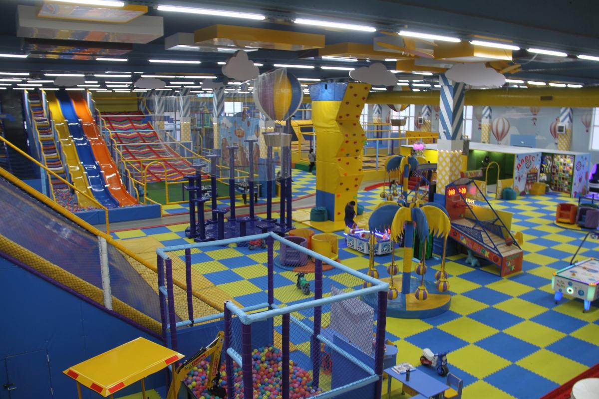 «Город в городе»: новый торговый комплекс появился в Усть-Каменогорске