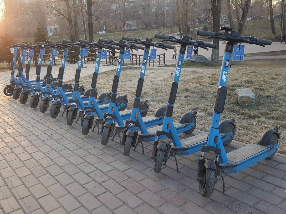 Электросамокаты представляют опасность для пешеходов в ВКО?