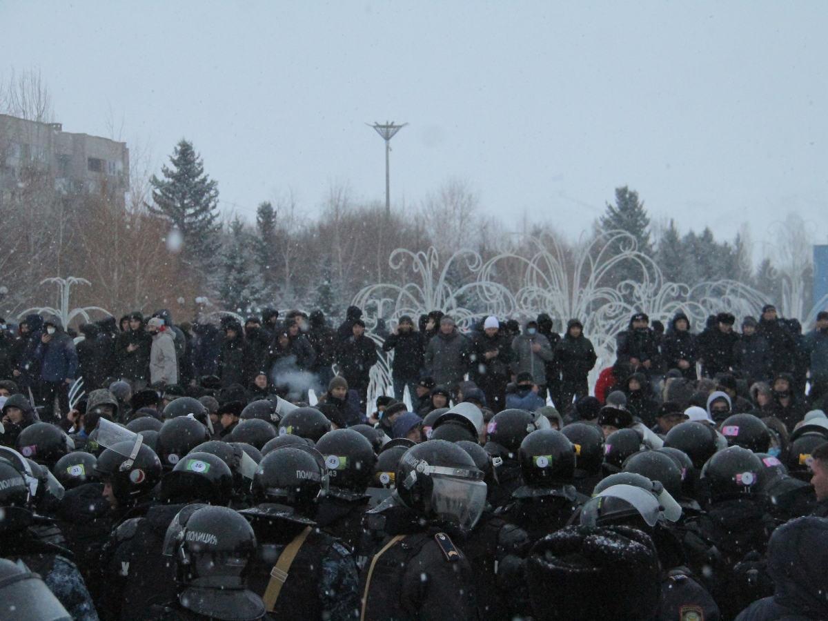 В Усть-Каменогорске вынесли приговор 13 участникам январских событий