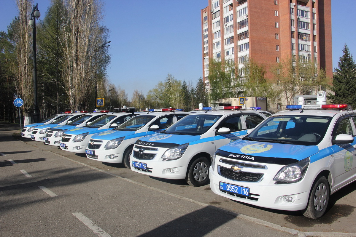 В Усть-Каменогорске на дорогах снова ввели полицейское усиление