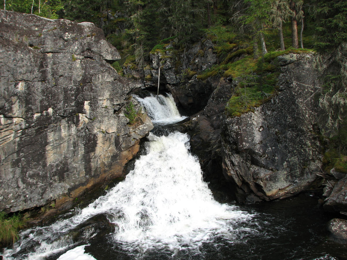 Что посмотреть в окрестностях Катон-Карагайского района?