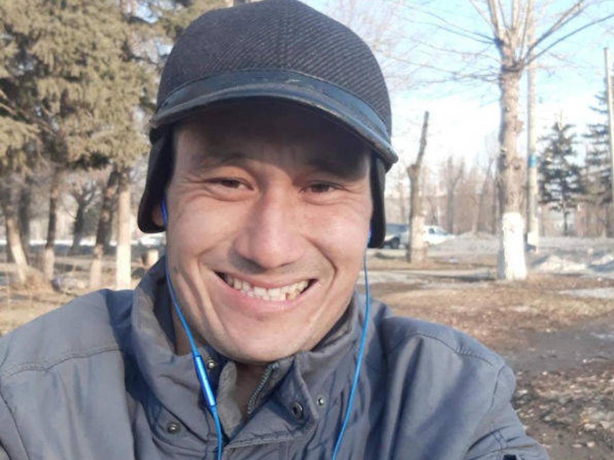 Мужчина с ДЦП рассказал, как после ДТП ему помогли жители Усть-Каменогорска 