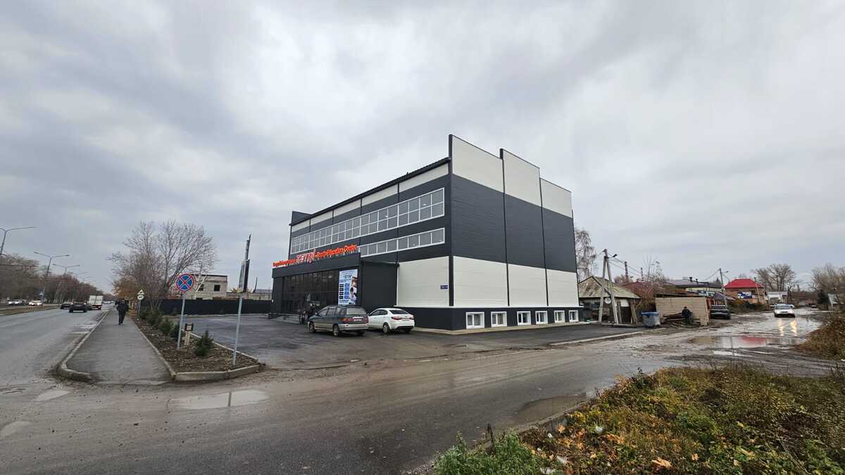 В Усть-Каменогорске застраивают пустырь на месте снесенных частных домов