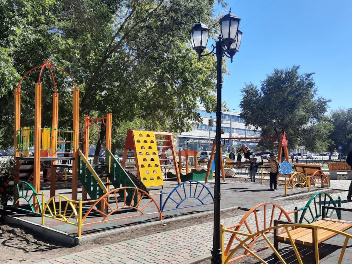 В Усть-Каменогорске в День города презентовали сквер на проспекте Назарбаева