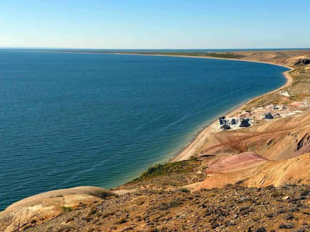 Как спланировать поездку к Шиликтинским курганам и озеру Зайсан?