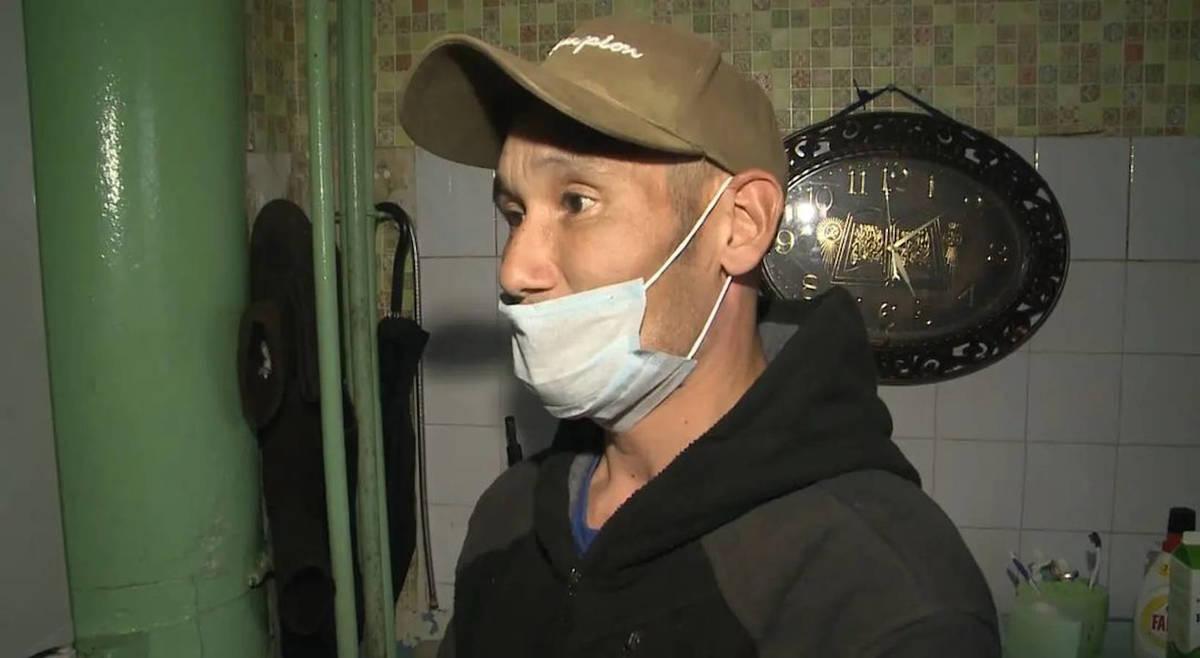 Устькаменогорец с ДЦП, который зарабатывает сбором металлолома, отказался от финпомощи