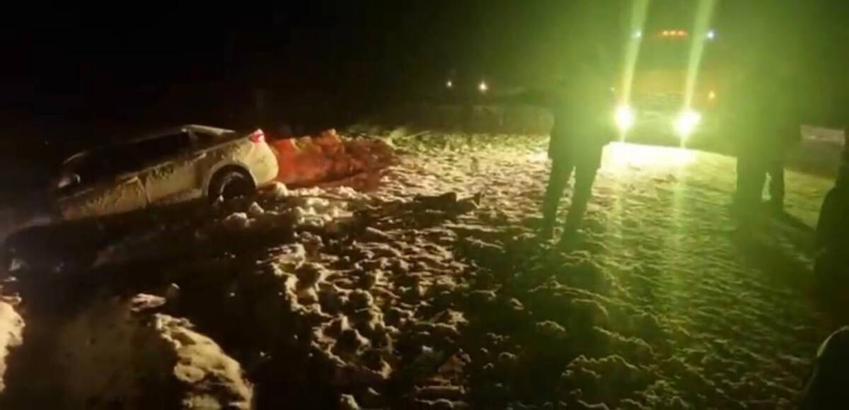 Дорожное братство: на трассе Алматы – Усть-Каменогорск очевидцы оказали помощь водителю