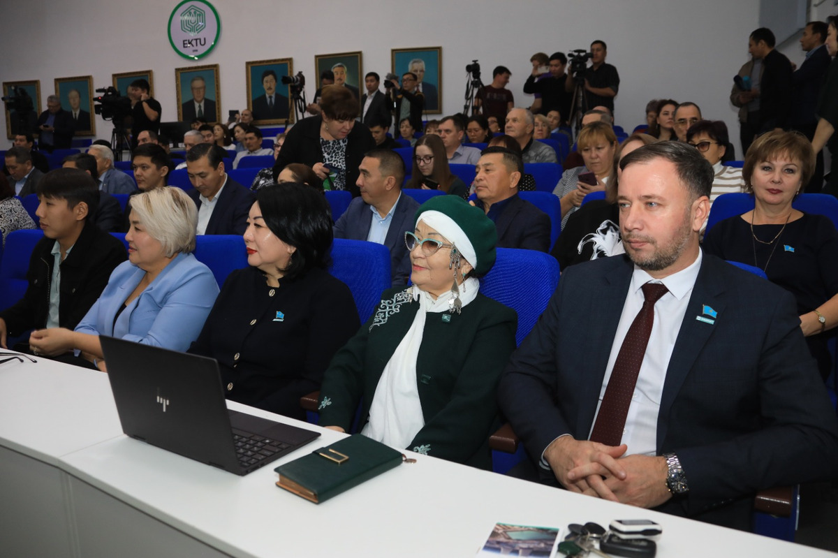 В Усть-Каменогорске состоялось публичное обсуждение строительства АЭС в Казахстане