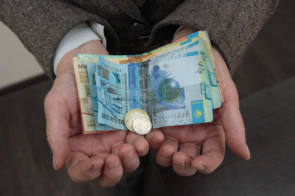 Малообеспеченная семья: что это значит и какую помощь можно получить?