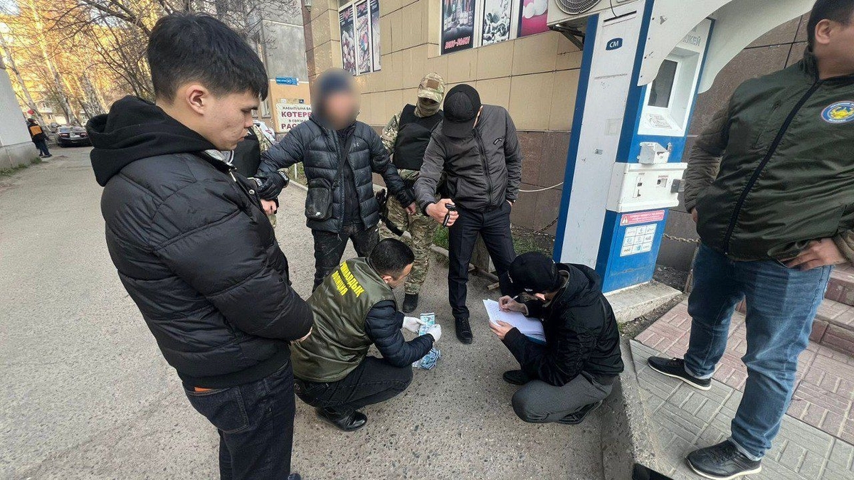 В Усть-Каменогорске задержали подозреваемого в вымогательстве